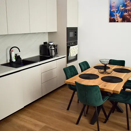 Ultracentral Delux Apartment *